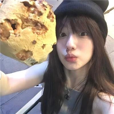 女孩不微笑封面